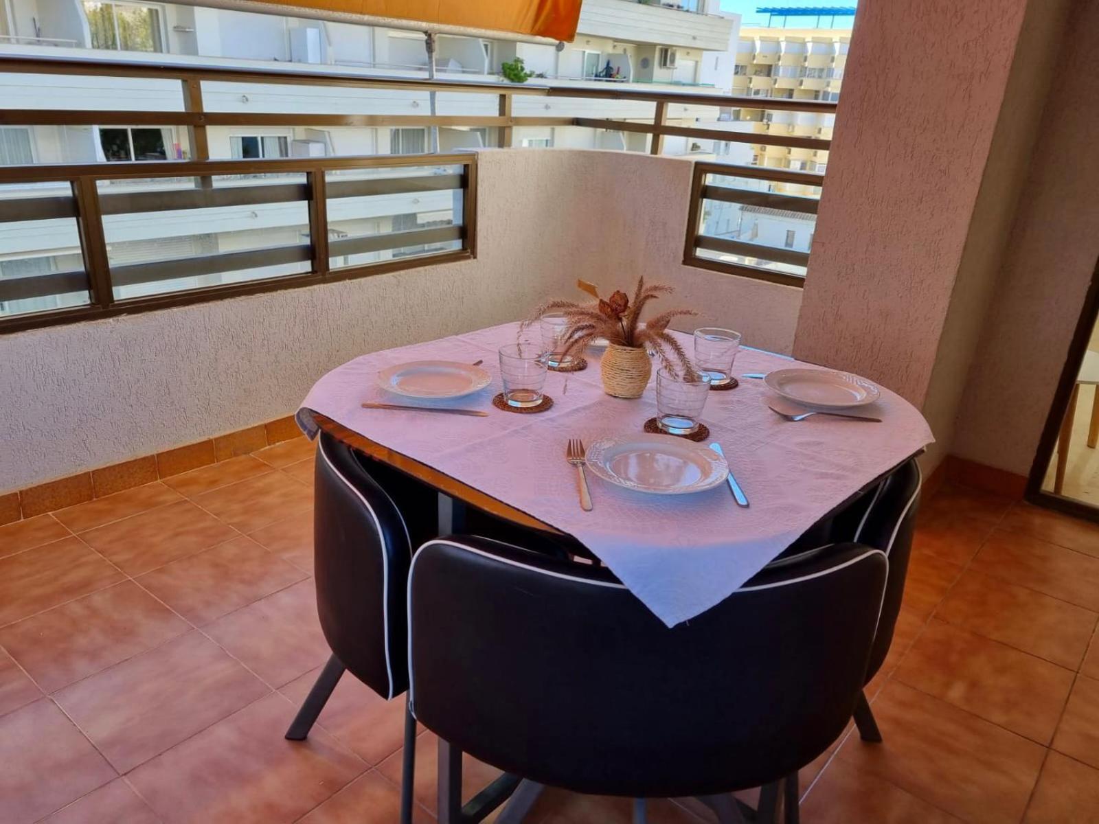 Luminoso Piso Centro De Marbella. A 50m De La Playa Apartment *
